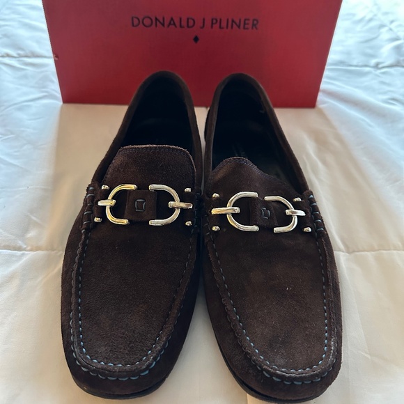 Shoes - Picture 1 of 6
